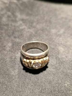 Silver vintage ring with gold details, size 56, used with zirconia
