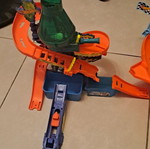 Hot Wheels tracks like new