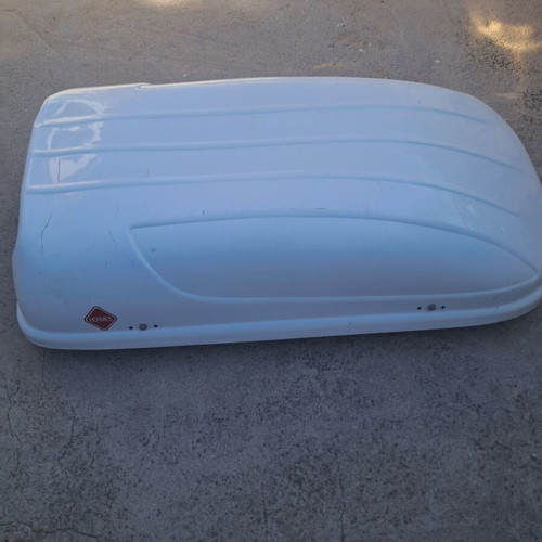 Hermes roof box and roof racks used