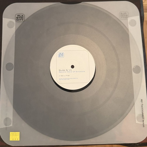 Electronic music vinyl records like new, 4 discs David Guetta, Dave Armstrong, Richie Hawtin, Budai & Vic