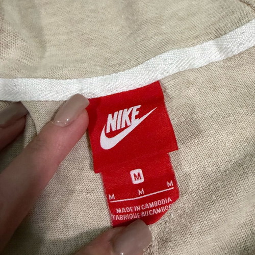 Nike vintage jacket beige like new, size Medium