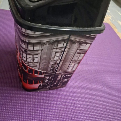 Trash bin like new