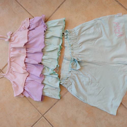 Matoufrance cotton frilled set No 16 like new, colorful