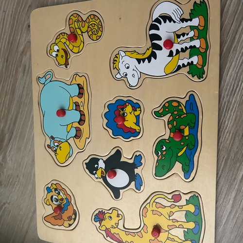 Baby learning puzzles used, 10 wooden cards