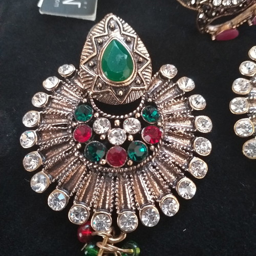 Jewelry set bronze with semi-precious stones new