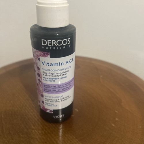 Vichy Dercos shampoo bottle 20 ml used, 20% content