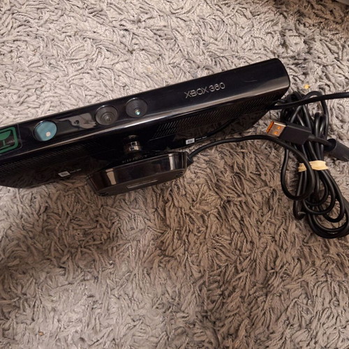 Microsoft Kinect for Xbox 360 like new