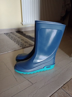 Women's galotses used, blue with turquoise sole, size 38