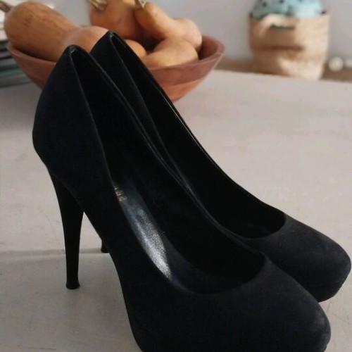 Bibi Lou pumps like new, black suede, 12 cm stiletto heel