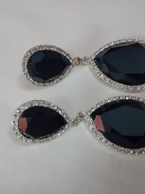 Zara earrings long with black shiny stones and zirconia new