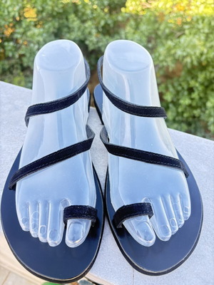 Leather sandals black size 39 new with suede straps