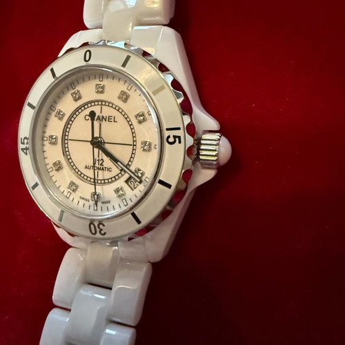 Ceramic wristwatch