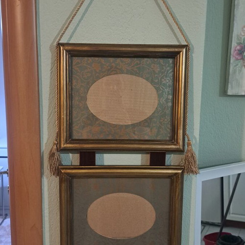 Vintage decorative double wall frame used, classic style
