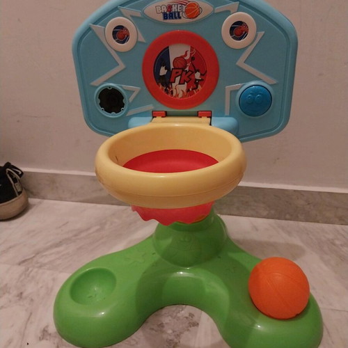 Bebe basketball toy with music used, missing button