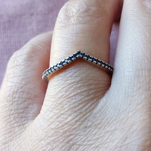 Pandora S925 ALE ring made of 925 silver with blue zircon