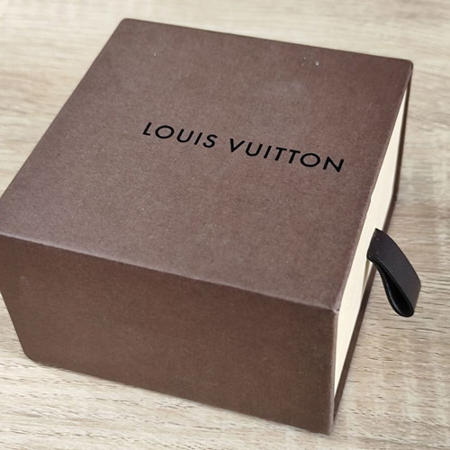 Louis Vuitton small empty box used 9.5 x 9.5 x 6 cm