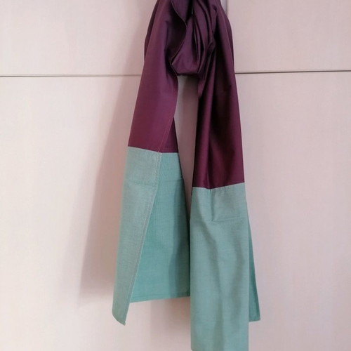 Long two-tone dress with matching scarf like new, size large