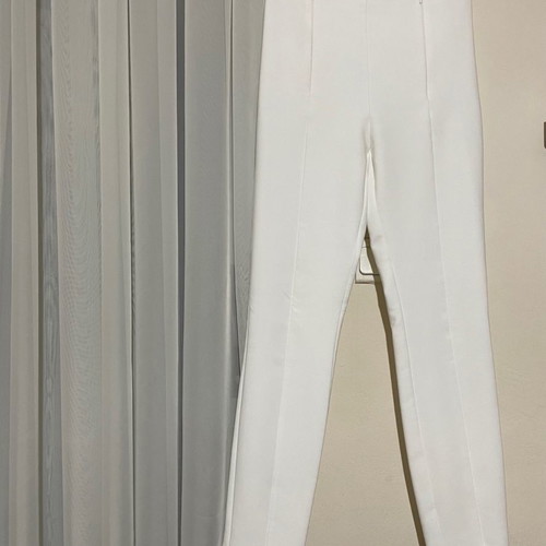 Toi&Moi white high-waisted pants worn once, size S
