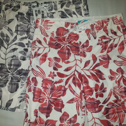 Cedarwood men's swim shorts size S like new, pack of 2, printed