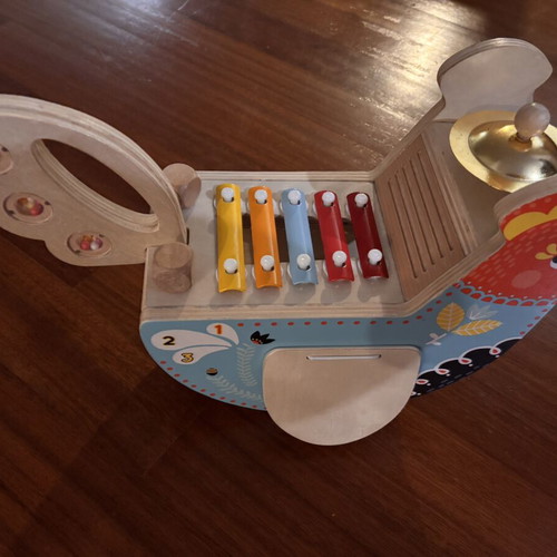 The Manhattan Toy Company Chicken Musical Toy like new