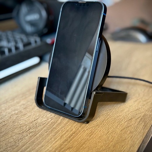 Belkin wireless charger new for iPhone and Android