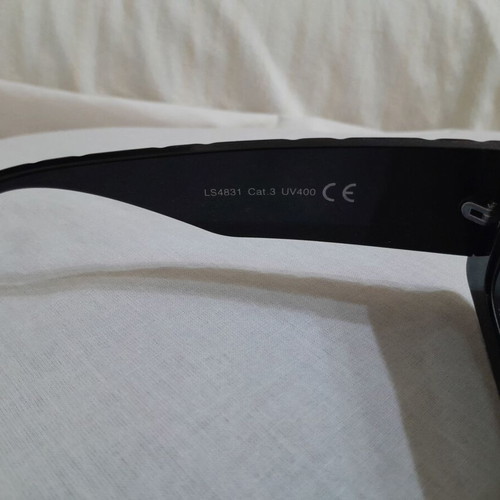 LS 4831 Women's Sunglasses like new, black, UV 400 protection