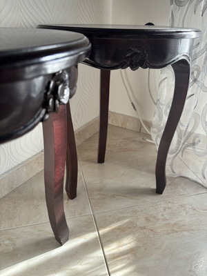 Vintage wooden carved coffee tables set of 2 from 1980 like new