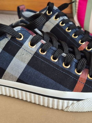 Burberry sneakers like new, size 39, black and blue