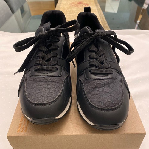 Women's black athletic shoes with silver details new
