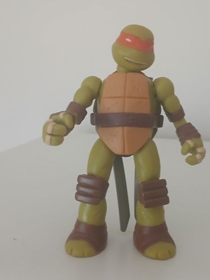 Teenage Mutant Ninja Turtles Raphael figure used with movable parts