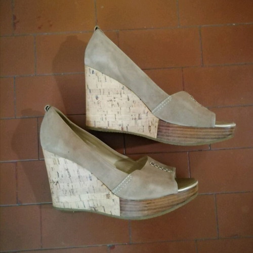 HOGAN Platforms beige sand color, 11cm heel, like new condition