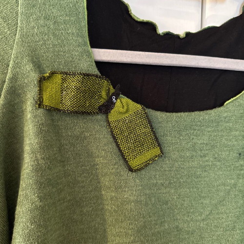 T-shirt size M like new, green with details