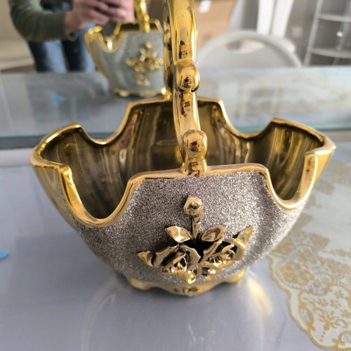 Decorative item new in excellent condition