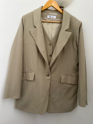 Mai Collection Medium suit set with vest like new, beige-olive