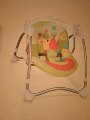 CAM bouncer swing like new with motion and music