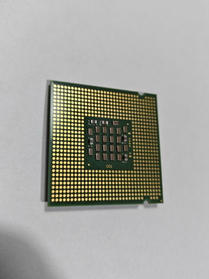 Intel Pentium 4 650 processor used, Socket LGA775, 3.40GHz