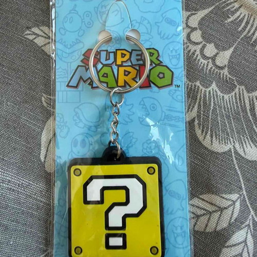 Super Mario keychain official Nintendo licensed product sealed