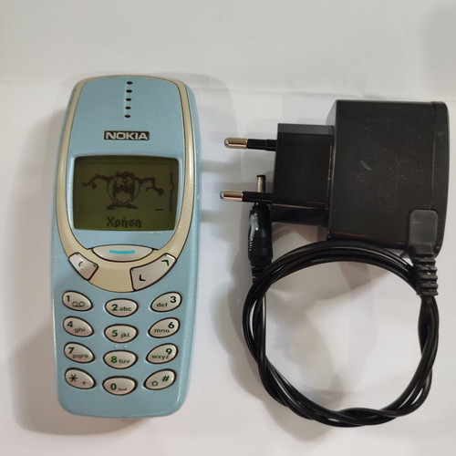 Nokia 3310 Classic Phone Turquoise used with charger and battery