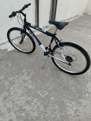 Clermont mountain bike used with gears, black