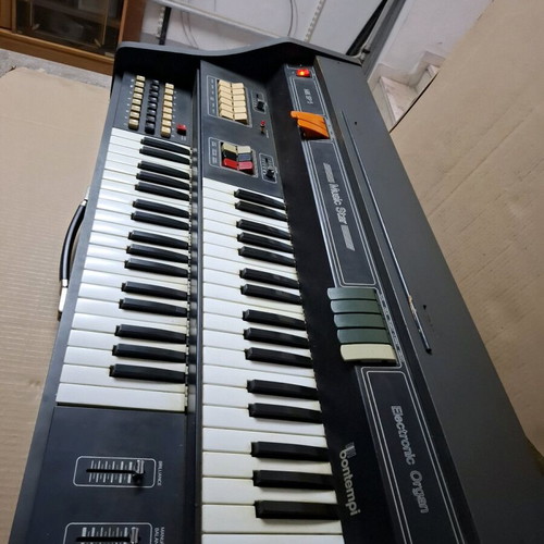 Piano non-working, like new condition