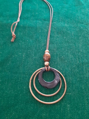 Necklace like new