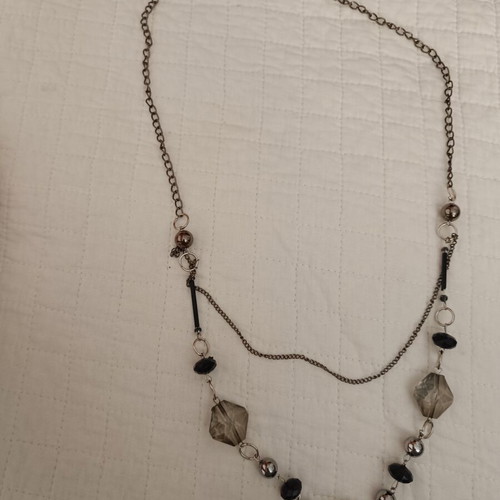 Necklace with black and silver beads like new