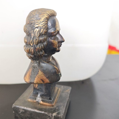 Bust of Composer Johann Sebastian Bach like new
