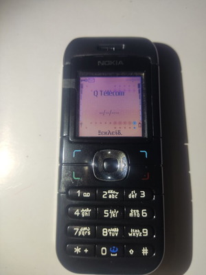 Nokia 6030 very small phone like new without camera with original charger