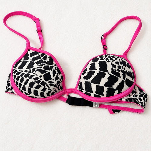 Med women's bra like new with fuchsia straps size 75B
