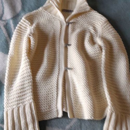 Women's knitted cardigan like new, size L, white beige