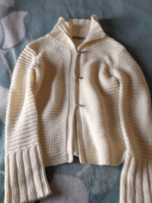 Women's knitted cardigan like new, size L, white beige