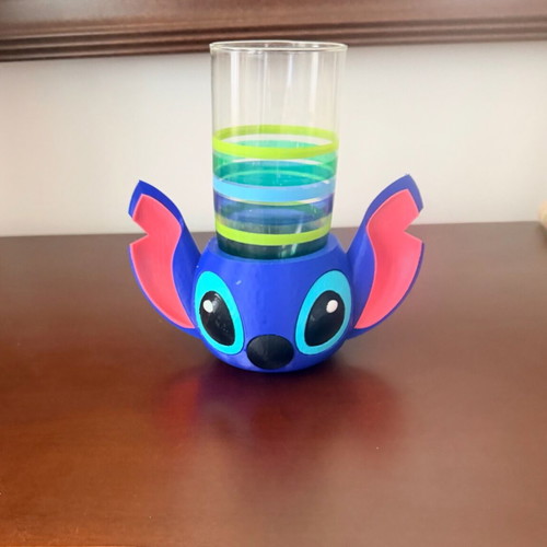 Stitch bowl like new, decorative and functional