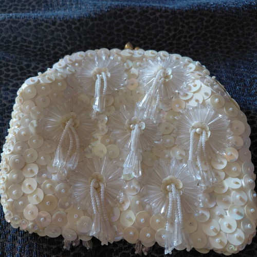 Vintage clutch bag like new with white sequins and beads