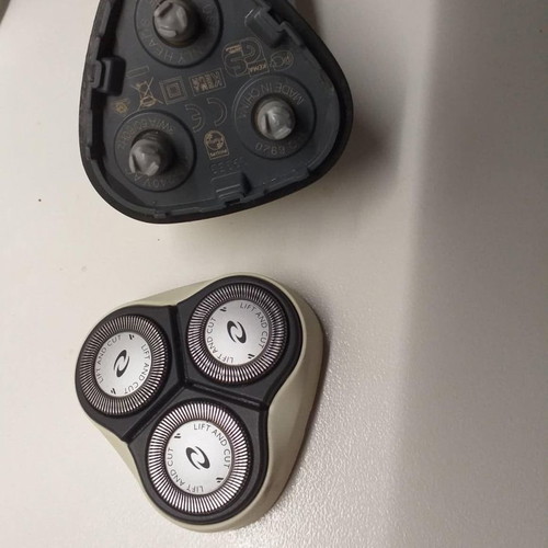 Ηλεκτρική ξυριστική μηχανή Philips HQ6920/16 μεταχειρισμένη